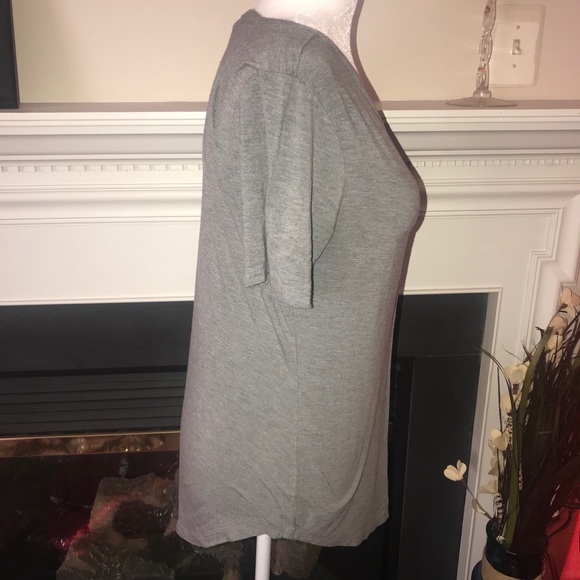 Old Navy | Charcoal Grey Short Sleeve T-shirt - Picture 3 of 6